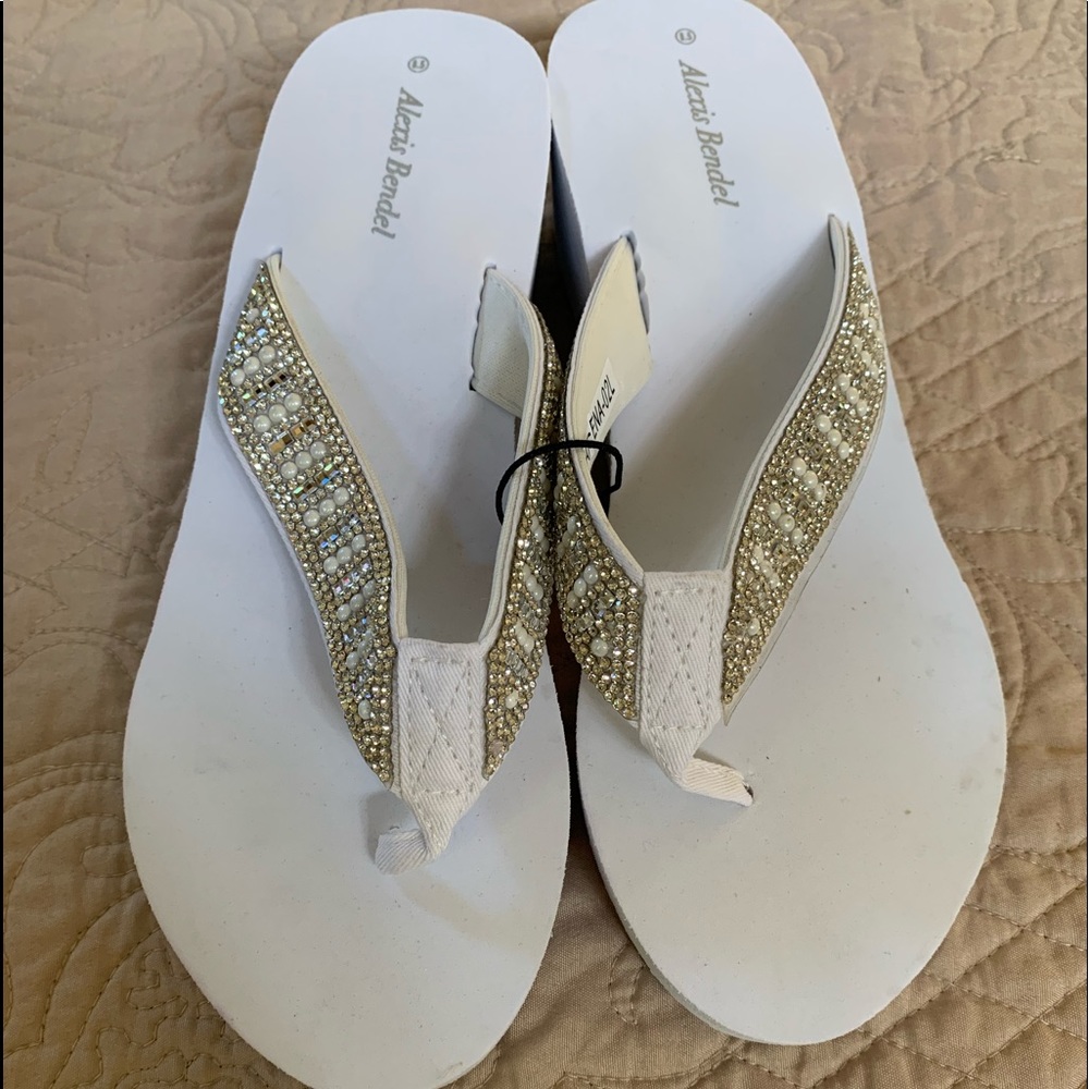 Shoes sandals flip flops